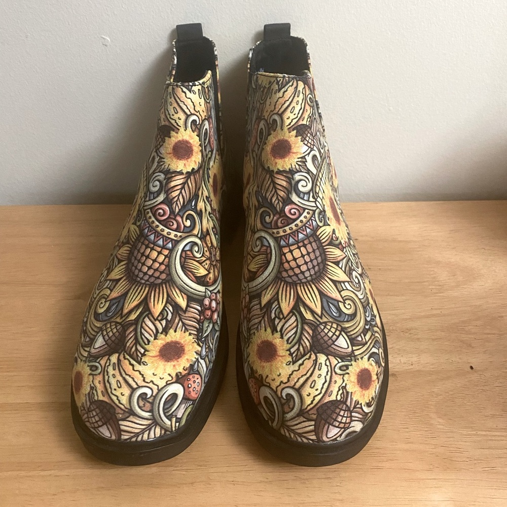 Yes We Vibe Sunflower Hippie Ankle Booties Sz 9.5